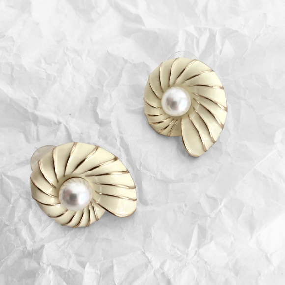 silverlià Fashion Trendy Retro Style Fashion Geometric Pearl Earrings - Picture 5 of 5